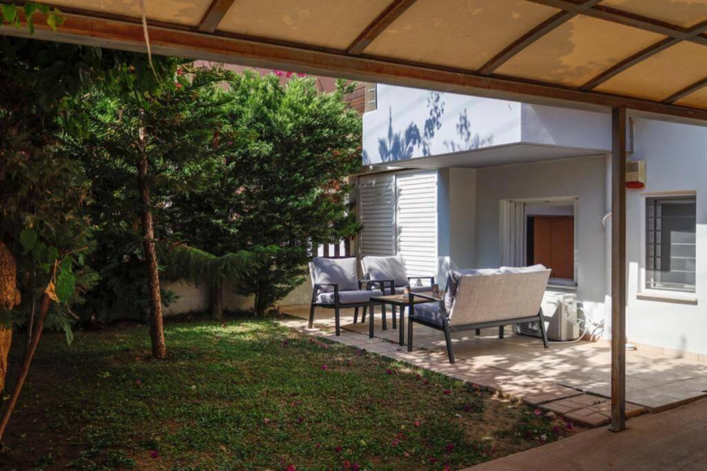 Pame Rentals - Cozy Glyfada Stay With Free Parking Афины Экстерьер фото