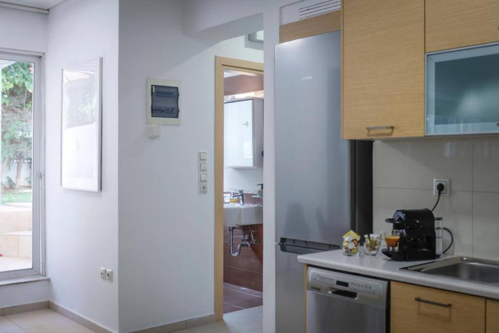 Pame Rentals - Cozy Glyfada Stay With Free Parking Афины Экстерьер фото