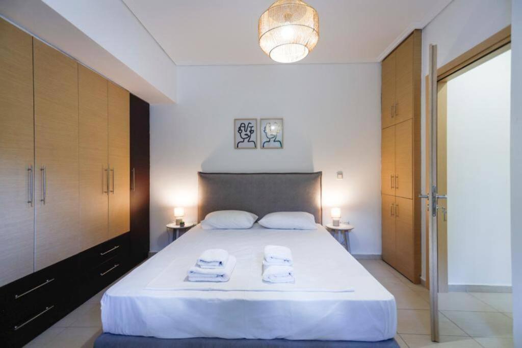 Pame Rentals - Cozy Glyfada Stay With Free Parking Афины Экстерьер фото